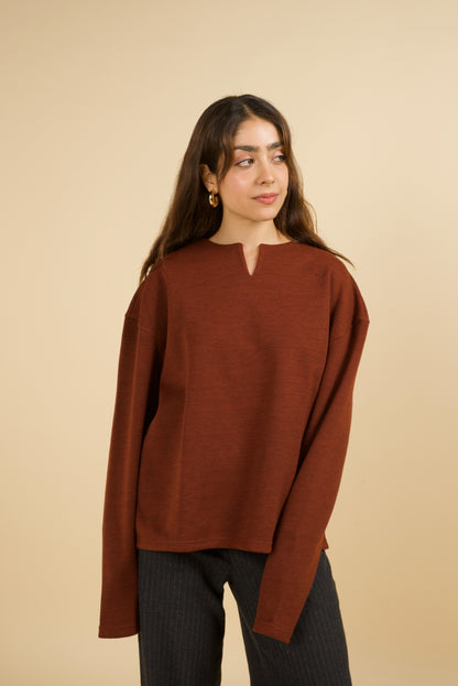 BOXY PULLOVER IN BRICK RED