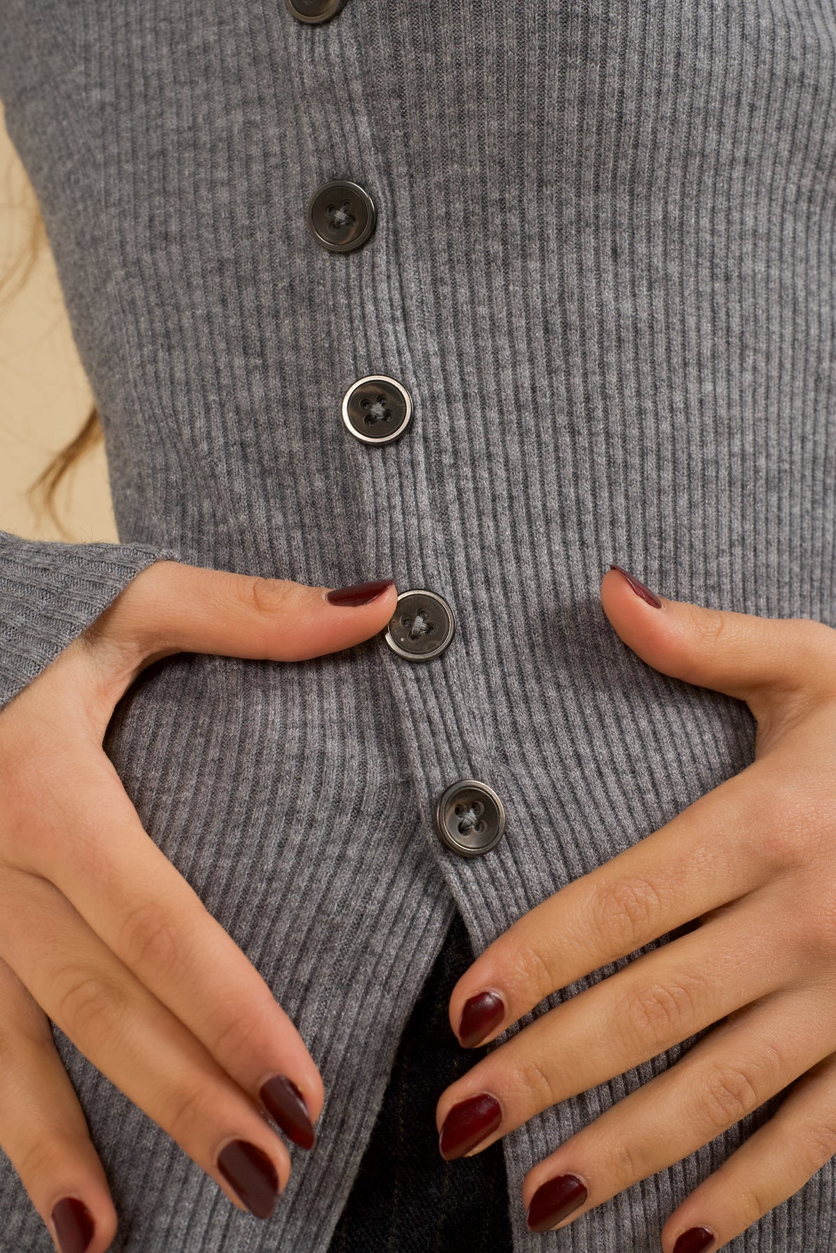 BUTTON TOP