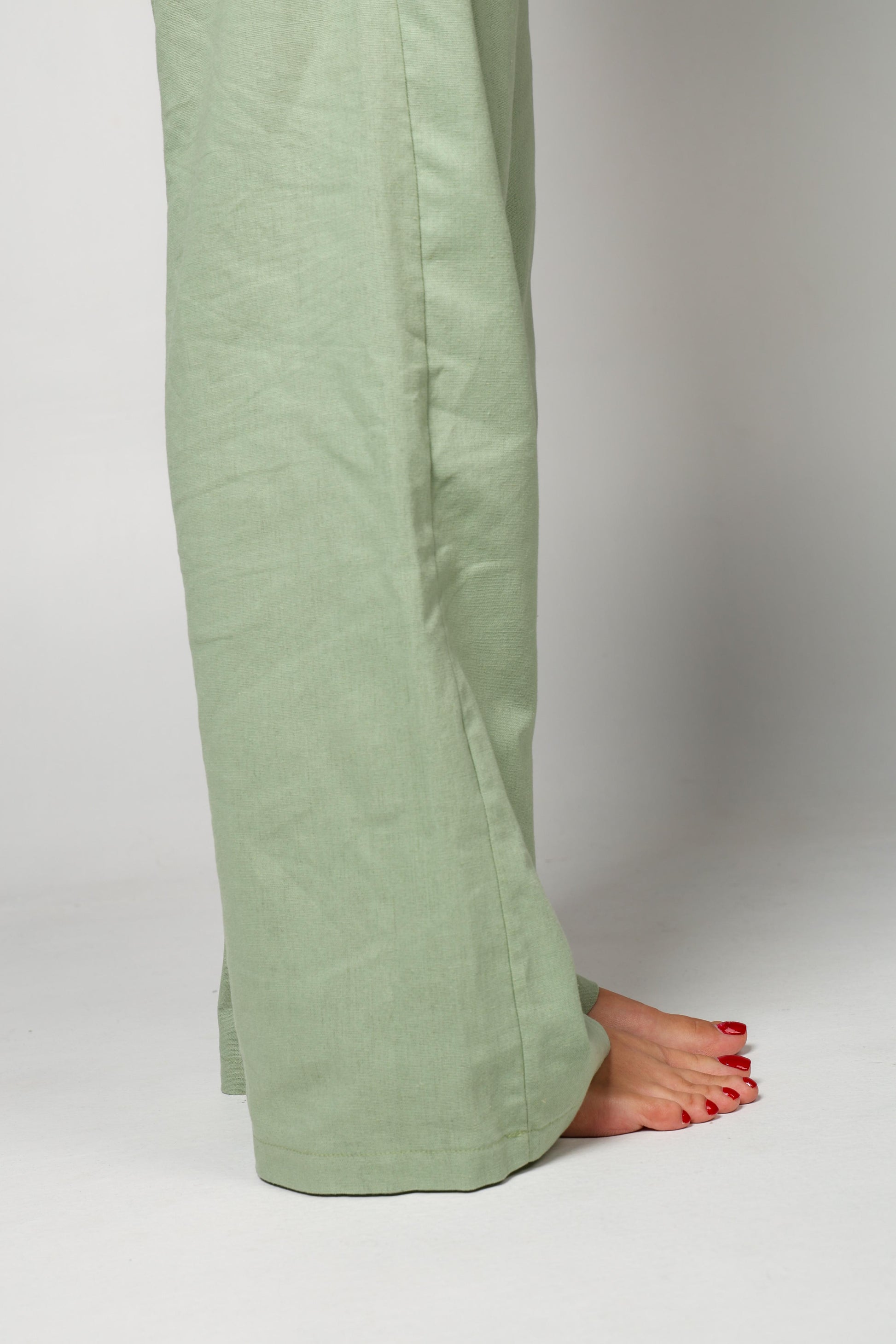 length details cozy linen pants green